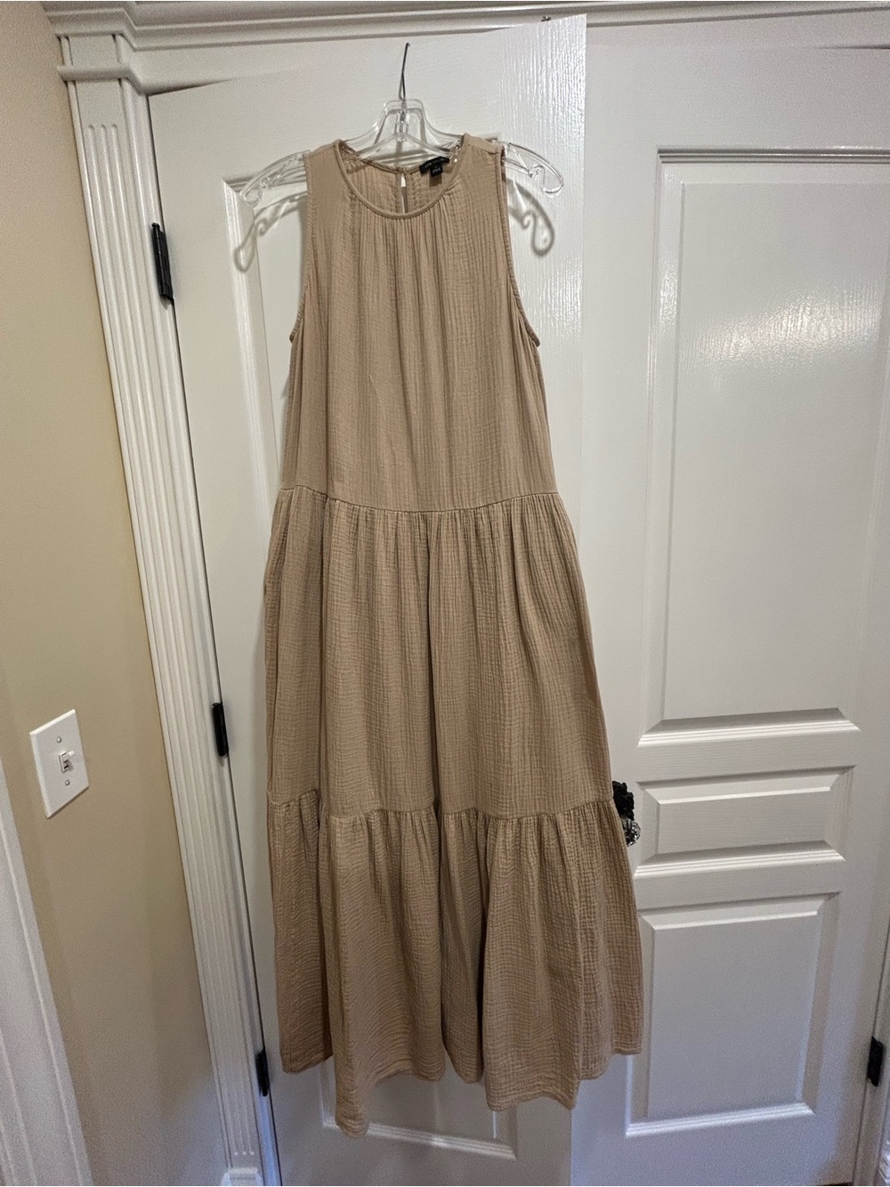 Ann Taylor Sleeveless Tiered Maxi Dress in Beige